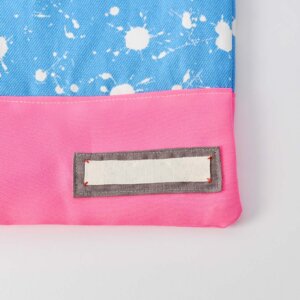 レッスンバッグ(白いペンキと水色、蛍光ピンク)の生地切り替え部分