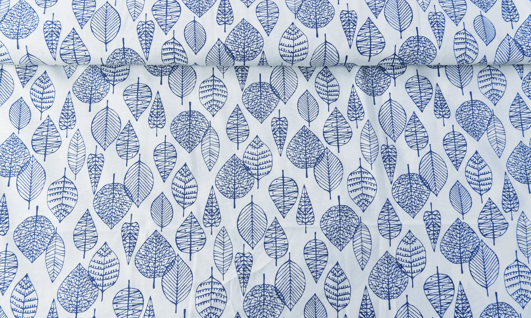 ネイビー葉脈とオフホワイト生地全体
