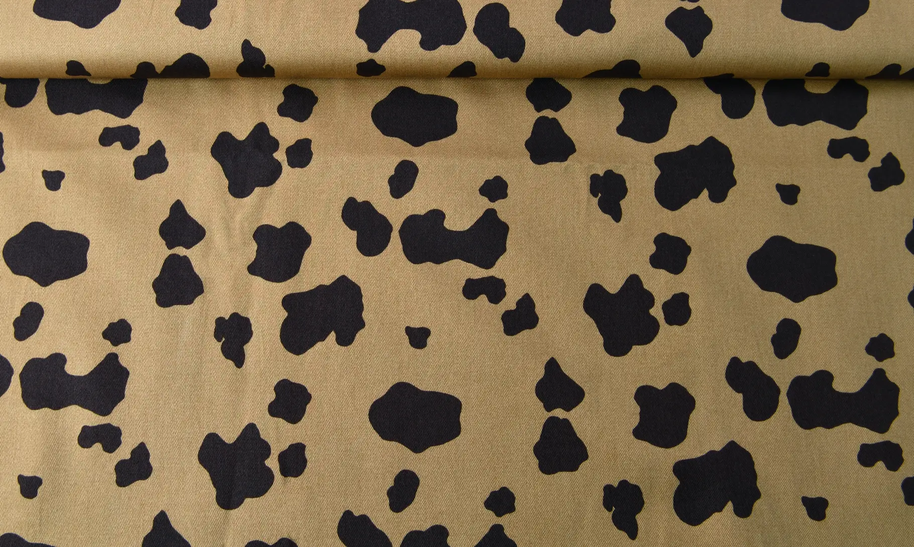 チーター柄生地全体