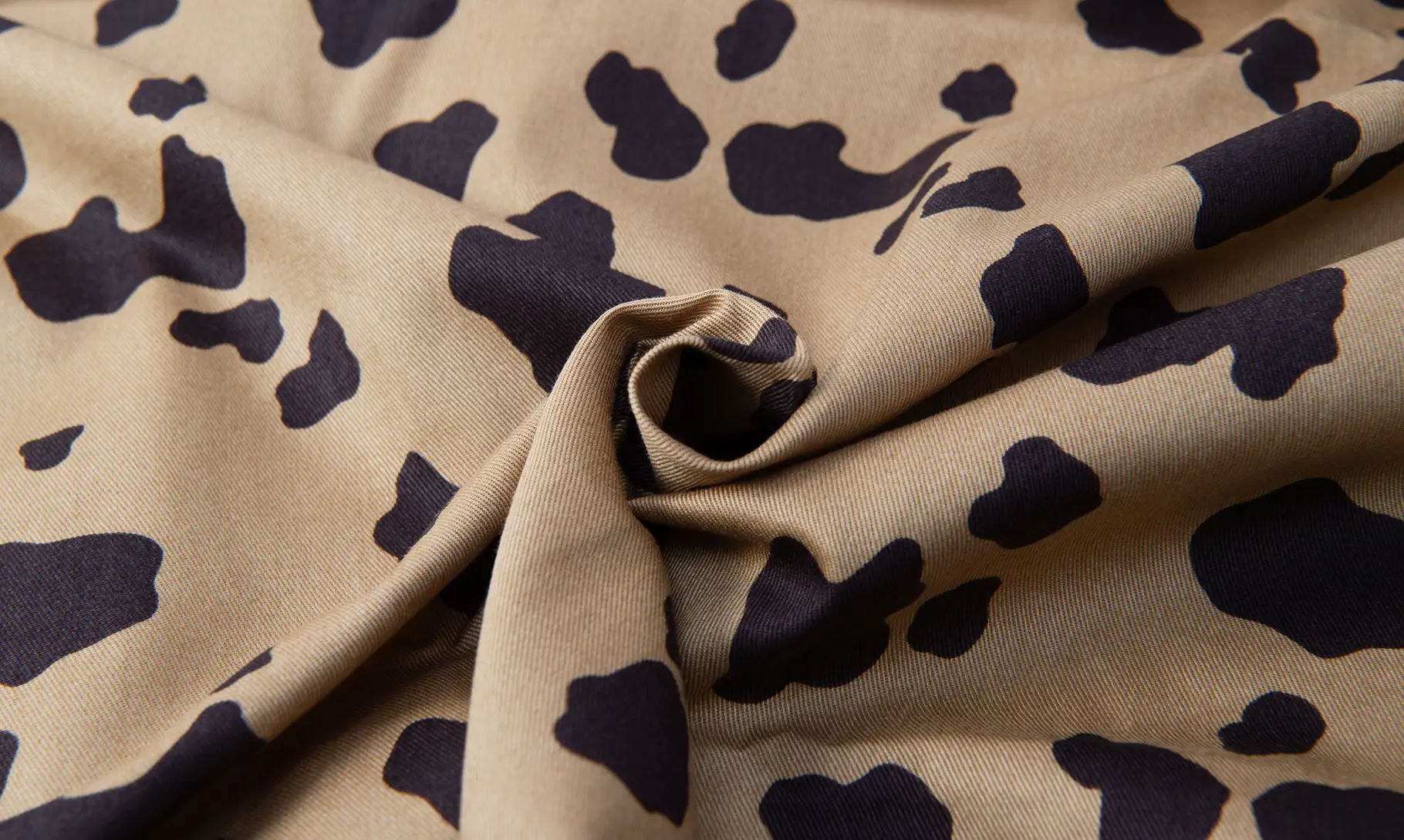 チーター柄生地質感