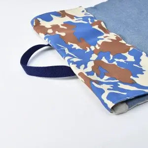 防災頭巾カバー（サファリカモフラ、無地ダンガリー）持ち手ネイビー