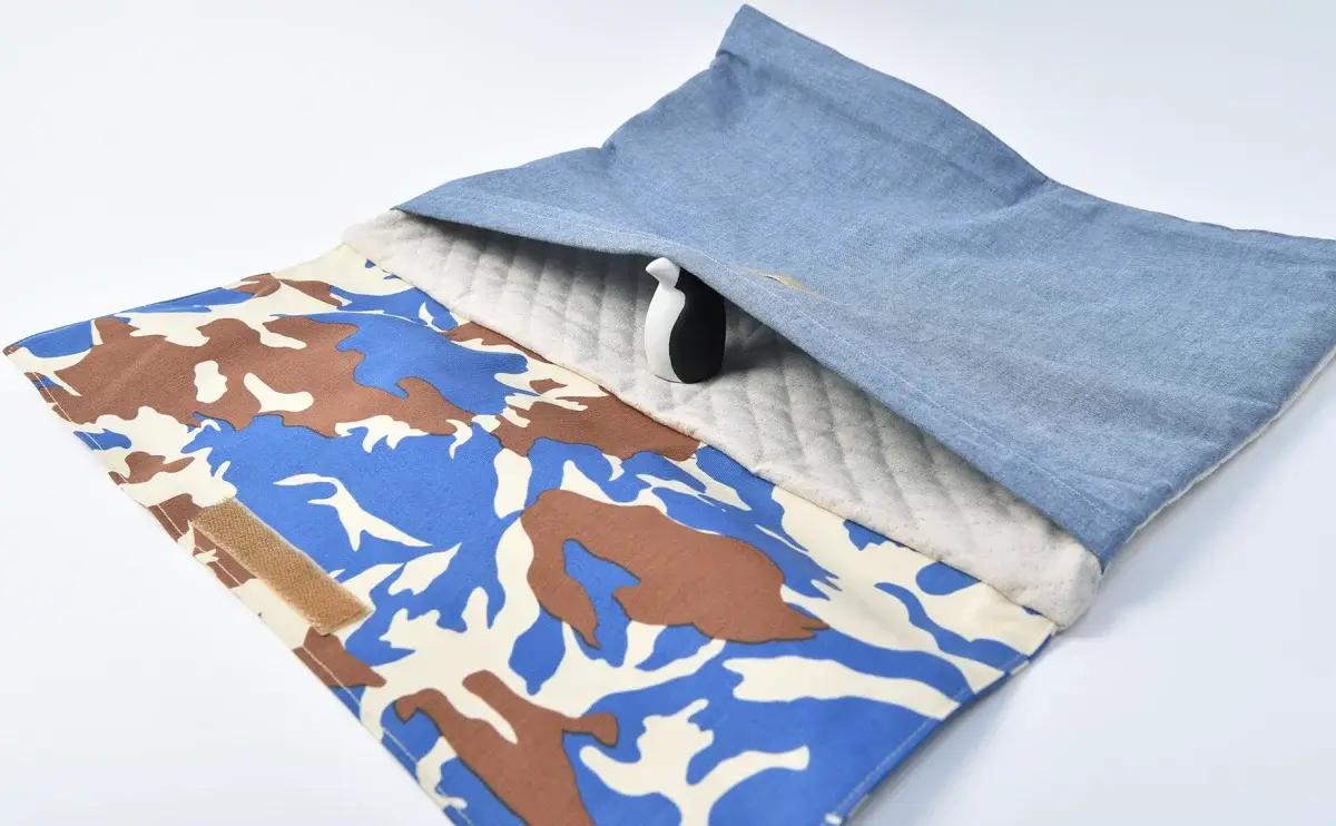 防災頭巾カバー（サファリカモフラ、無地ダンガリー）防災頭巾の収納部