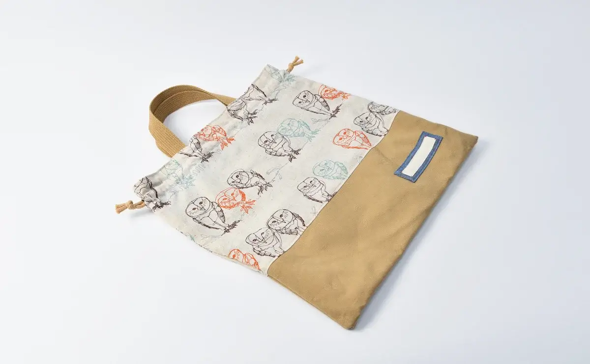 体操服袋（ワイヤーフクロウ、帆布キャメル）全体