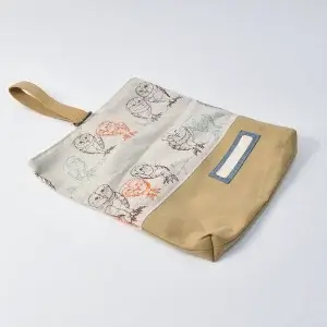 上履き入れ（ワイヤーフクロウ、帆布キャメル）全体