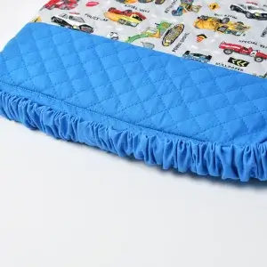 座布団カバー(お持ち込み生地 働く車、無地キルト青、無地青）背面ゴム部分