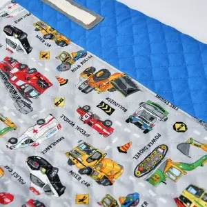 レッスンバッグ(お持ち込み生地 働く車、無地キルト青、無地青）切り替え部分