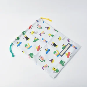 持ち込みの巾着袋カスタム品（お持ち込み生地、絵本の世界）全体